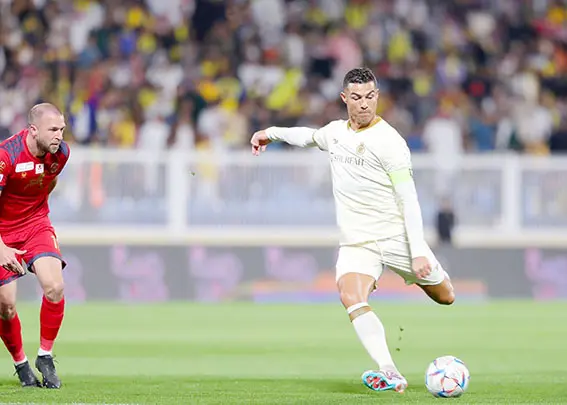 Cristiano Ronaldo, Suudi Arabistan'da ayın futbolcusu seçildi