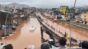 Depremden sonra sel felaketi vurdu