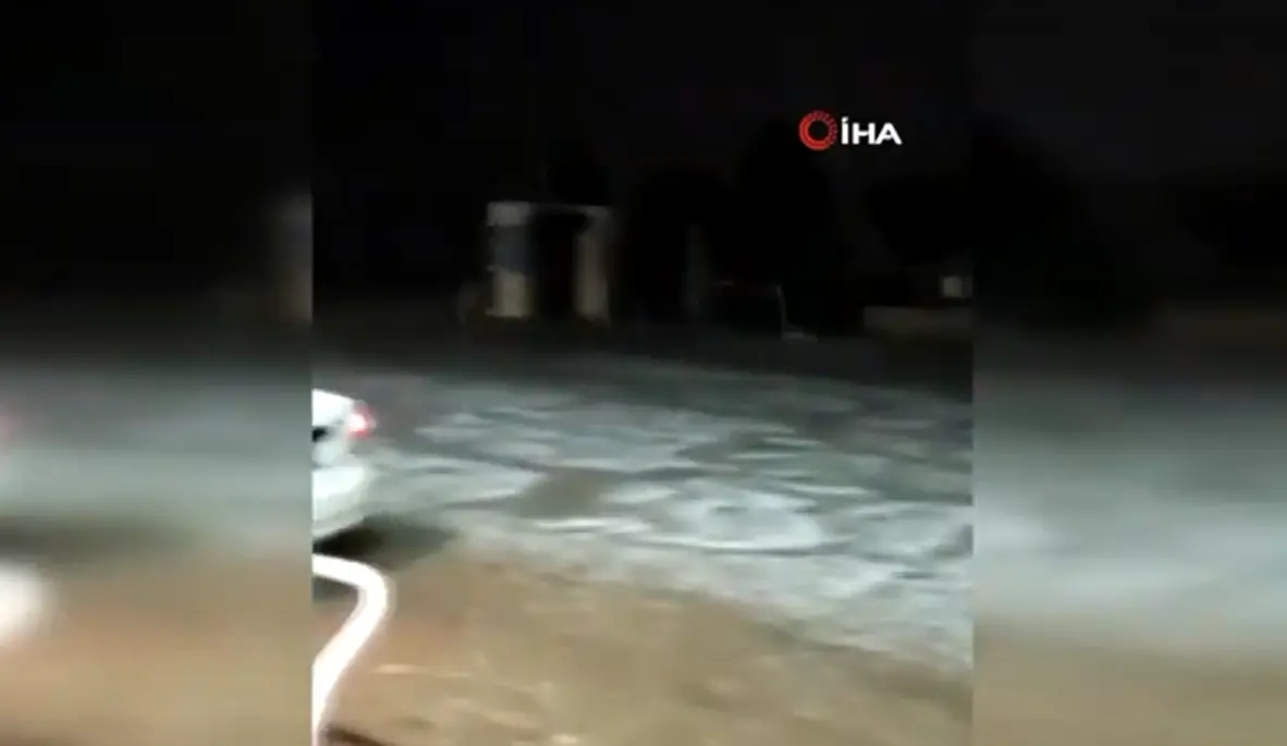 (Video) Gaziantep ve Kilis’te sağanak ve dolu etkili oldu