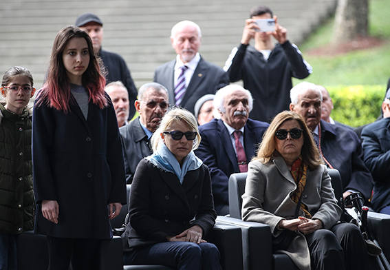 Turgut Özal mezarı başında anıldı