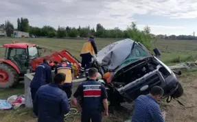 Tarım işçileri kaza geçirdi: 1 ölü