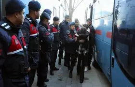 İstismarcı, polisin otosundan atladı