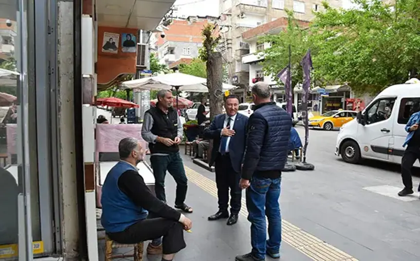 Beyoğlu, esnaf ve vatandaşları ziyaret ediyor