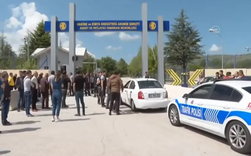 (Video) Mke Roket Ve Patlayıcı Fabrikası'nda Patlama