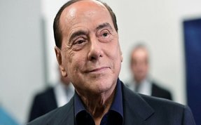 Silvio Berlusconi hayatını kaybetti