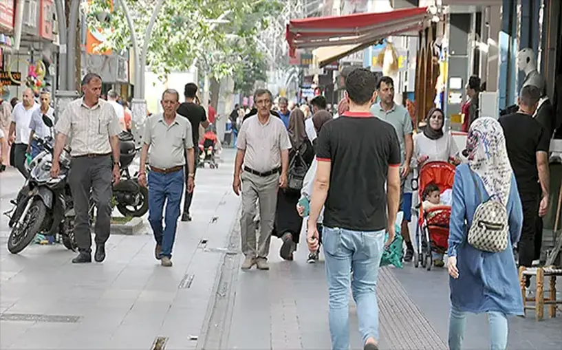 Uzmanlar sıcak havalarda sıvı kaybına dikkat çekti!