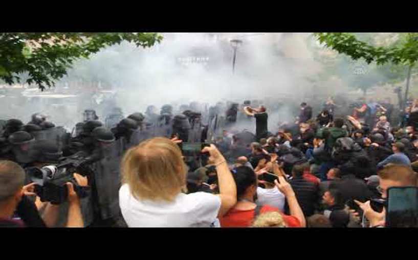 (Video) Mehmetçik, Kosova'da