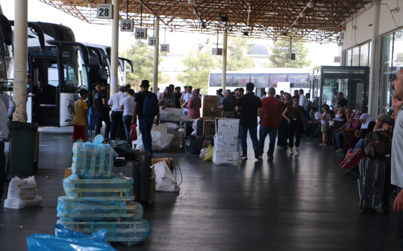 (Video) Diyarbakır otogarında bayram öncesi geliş hareketliliği