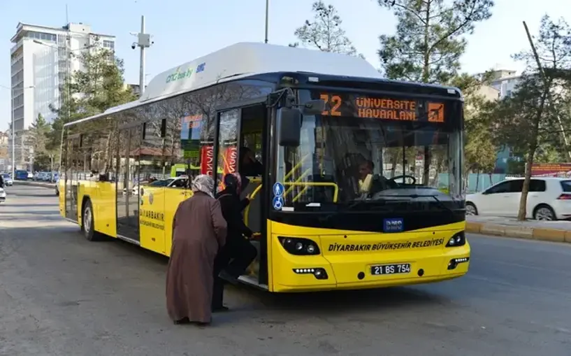 (Video) Diyarbakır'da ulaşıma zam! Şehir içi ulaşıma zam geldi