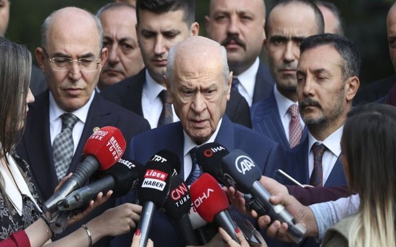 Bahçeli, Alparslan Türkeş'in kabrini ziyaret etti