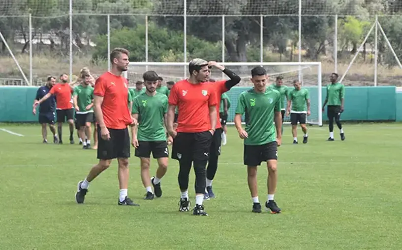 Süper Lig'e yükselecek son takım bugün belli olacak