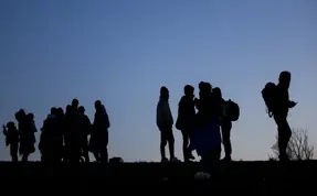 Video - İzmir ve Düzce’de 190 düzensiz göçmen yakalandı