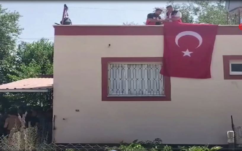 (video) Baba ocağına ateş düştü