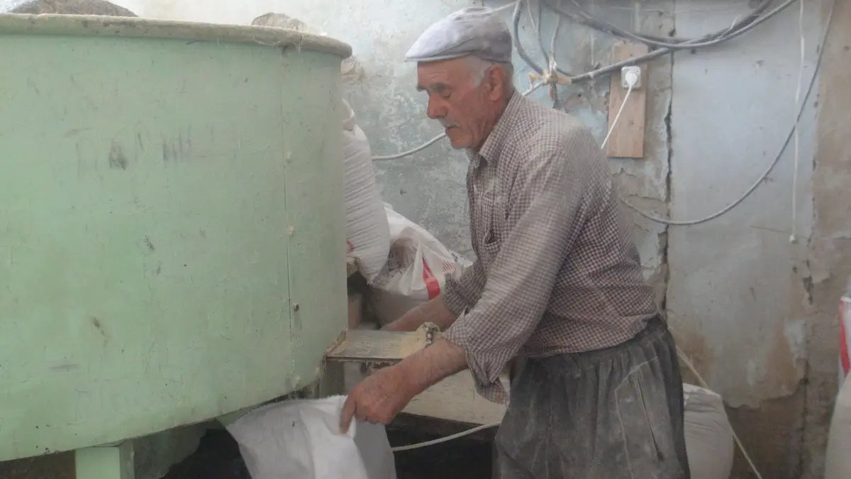 Hamallık yaparak satın aldığı değirmende 40 yıldır ter döküyor