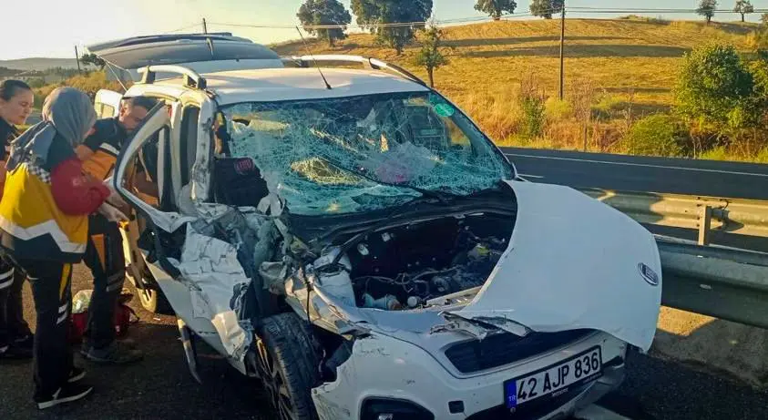 Uşak'taki trafik kazasında 4 kişi yaralandı