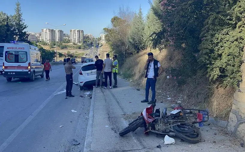 Adıyaman'da otomobil ile motosiklet çarpıştı: 1 ölü, 2 yaralı