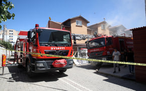 Kastamonu'da elektrik kontağından çıkan yangında ikinci el eşya satan dükkan zarar gördü