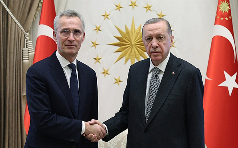 (Video) Erdoğan, Stoltenberg'i tebrik etti