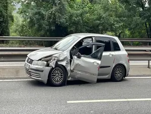 Kocaeli'de zincirleme trafik kazasında 3 kişi yaralandı