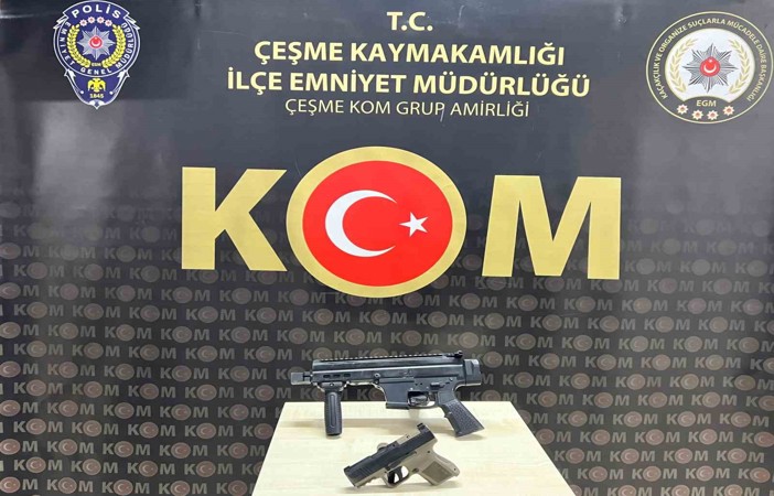 İzmir’de eğlence mekanını kurşunlayan 2 şüpheli yakalandı