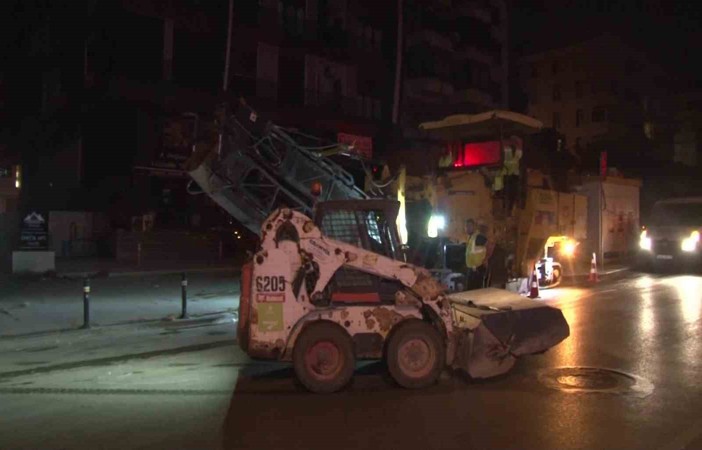 Maltepe Bağdat Caddesi Kavşağı üzerinde yapılan çalışmalara vatandaşlar tepki gösterdi