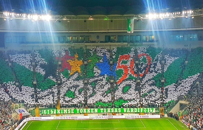 Bursaspor taraftarı yönetime dava açtı