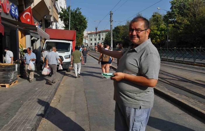  Zabıtalarla problem yaşayan fırıncı kaldırıma cep yapılmasını istiyor