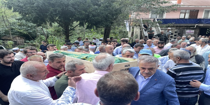 AK Parti Genel Başkan Yardımcısı Hayati Yazıcı, amcasının cenaze törenine katıldı