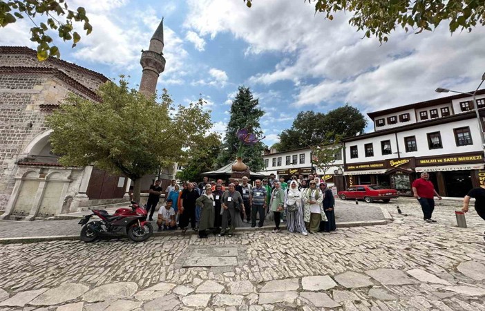 Sincan Belediyesinin Kapadokya’ya gönderdiği vatandaşlar bölgeye hayran kaldı