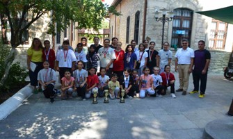 Söke Halk Eğitim Merkezi’nin karate sporcuları Gemlik’ten başarılarla döndü