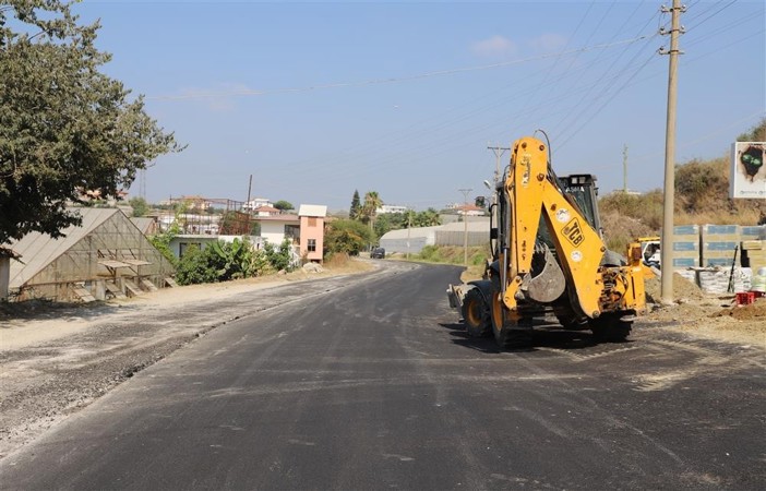 Alanya Belediyesi’nden batı bölgesine büyük asfalt hamlesi