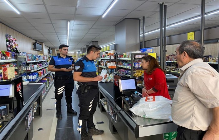 Hakkari polisi hırsızlık ve dolandırıcılık konusunda bilgilendirme yaptı