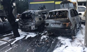 Sarıyer’de yangın paniği: Araçlar küle döndü