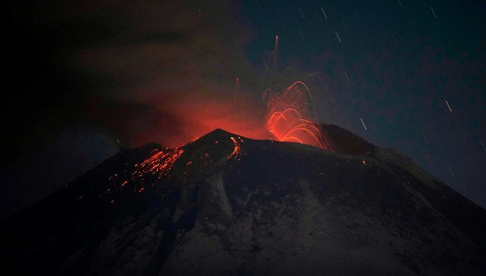 (Video) Popocatepetl Yanardağı’nda 3 yeni patlama