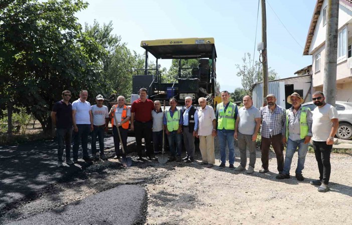 Akyazı’nın merkezi sokak sokak yenileniyor