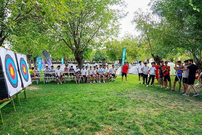 Diyarbakır'da öğrencilere kamp hizmeti veriliyor