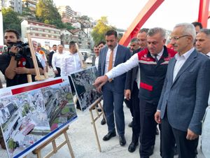 Ulaştırma ve Altyapı Bakanı Uraloğlu, Zonguldak'ta