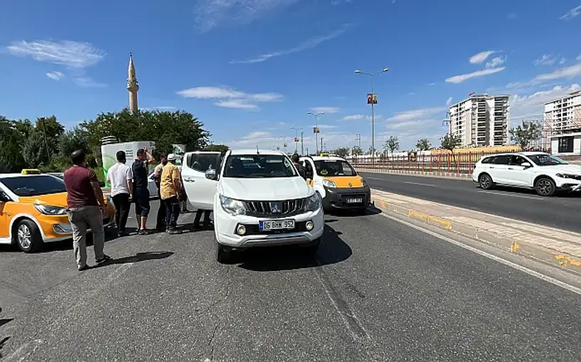 Okula giderken kaza geçirdi!