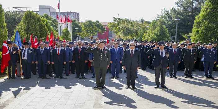 Doğu'da 19 Eylül Gaziler Günü törenlerle kutlandı