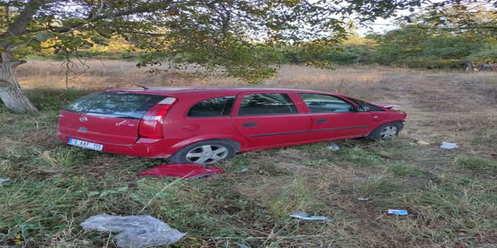 Karabük'te şarampole devrilen otomobildeki 2 kişi yaralandı