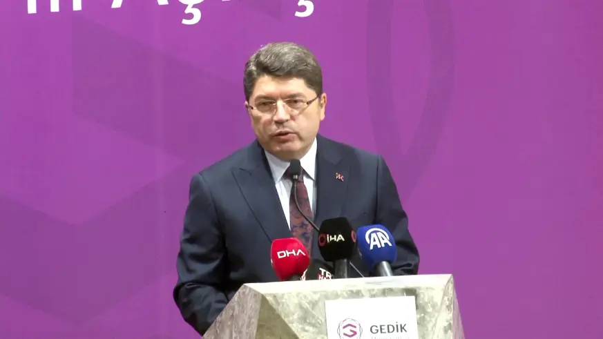 Adalet Bakanı Tunç: “Türkiye Yüzyılı'nın başında darbe anayasasıyla yolumuza devam etmek bizim için bir yüz karası”