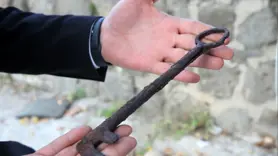 Bitlis Kalesi'nde saraya ait olduğu değerlendirilen anahtar ile aparatları bulundu