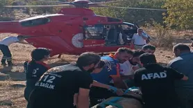 Meyve toplarken ağaçtan düştü, ambulans helikopterle hastaneye sevk edildi