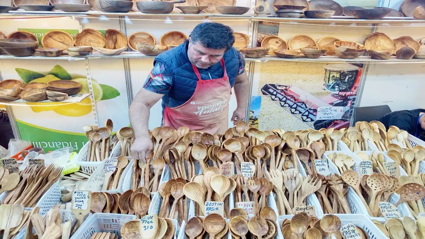 Zeytin ve şimşir ağacından yapılan ahşap ürünler fuarda sergilendi