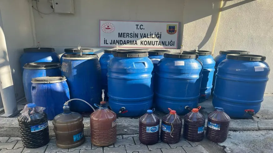 Mersin'de 3 ton 140 litre sahte içki ele geçirildi