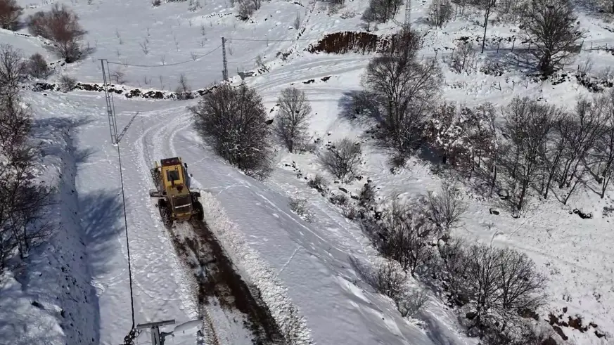 Van, Bitlis, Muş ve Hakkari'de 251 yerleşim yerinin yolu açıldı