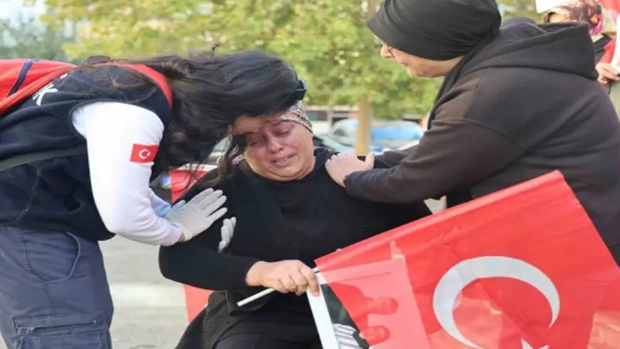 Kanser hastası anne, ağlayarak evladını PKK'dan istedi