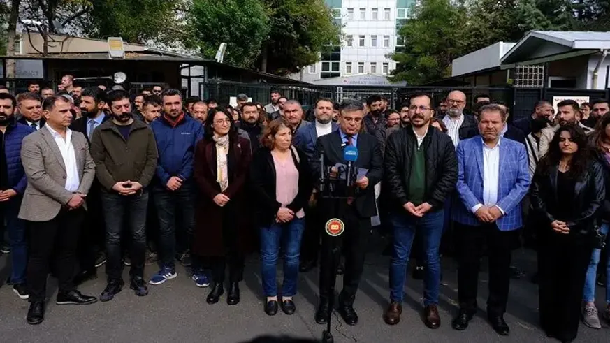 STK'lardan kayyım çıkarması biçin ‘darbe’ benzetmesi