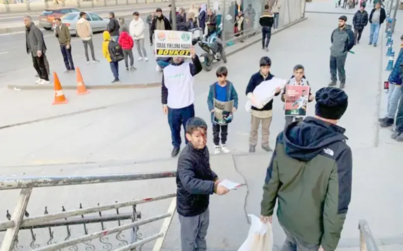 Hür Gençlik vatandaşları işgalci siyonist ürünlerini boykot etmeye çağırdı