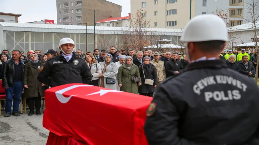 Muş'ta vefat eden polis memuru için cenaze töreni düzenlendi